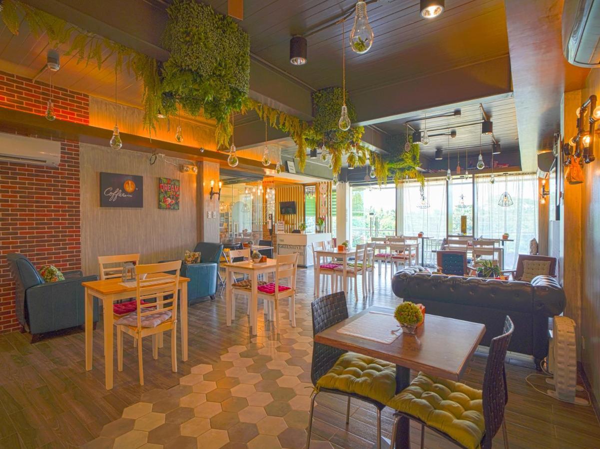 Capital O Oyo 785 The Greenhive Hotel Ibaan ภายนอก รูปภาพ