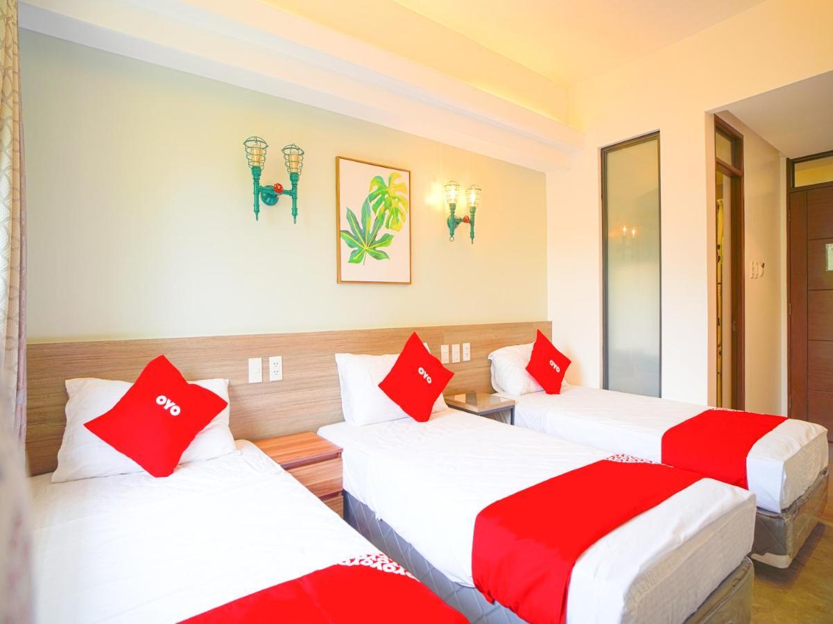 Capital O Oyo 785 The Greenhive Hotel Ibaan ภายนอก รูปภาพ