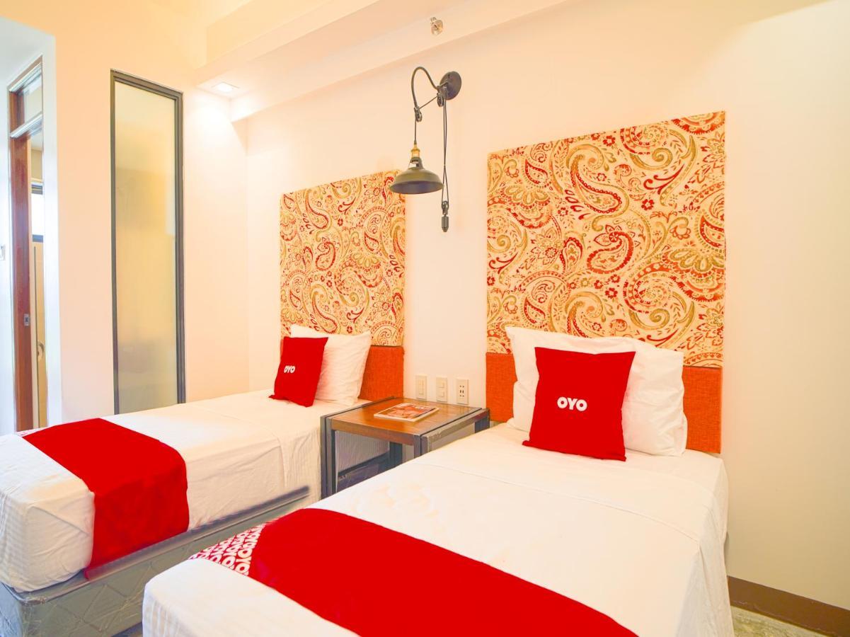 Capital O Oyo 785 The Greenhive Hotel Ibaan ภายนอก รูปภาพ