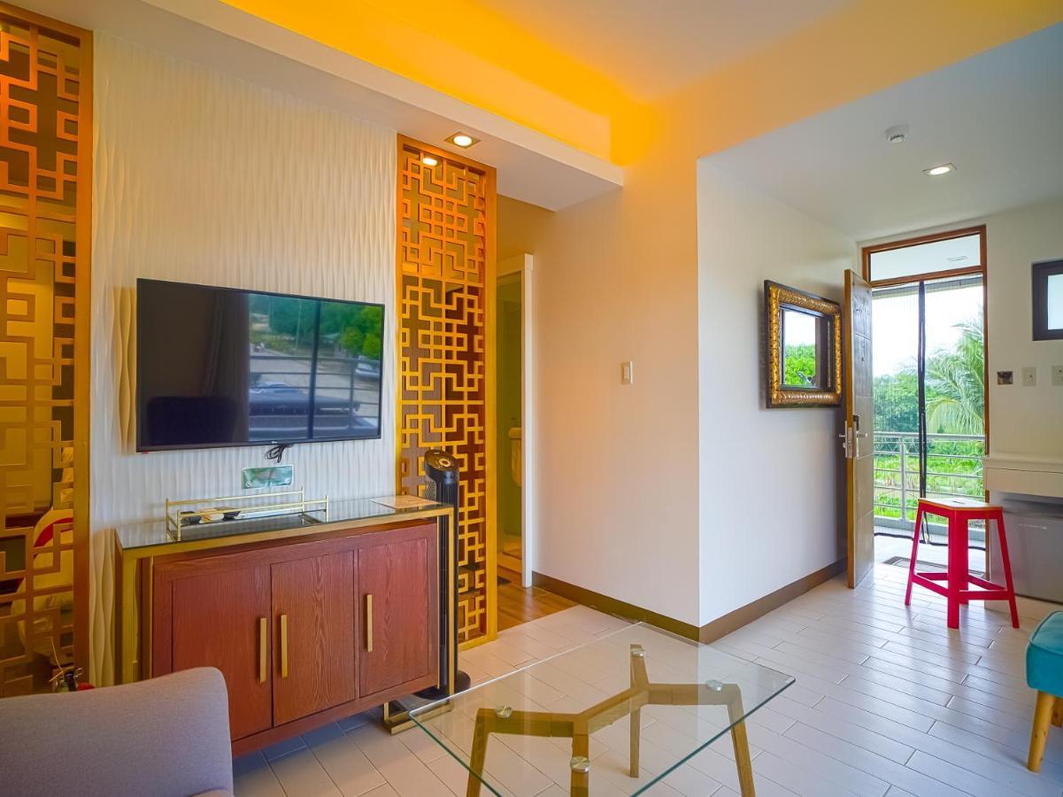 Capital O Oyo 785 The Greenhive Hotel Ibaan ภายนอก รูปภาพ