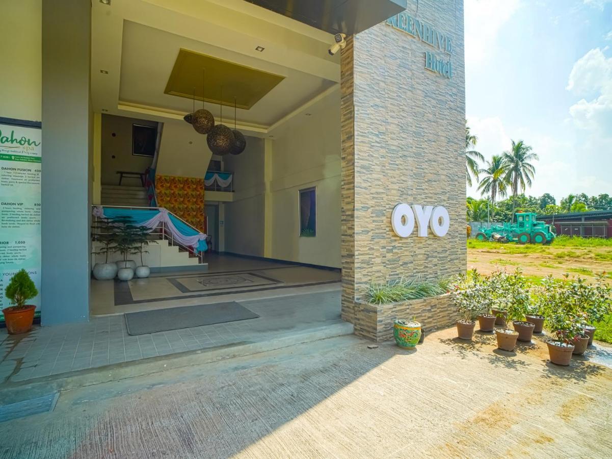 Capital O Oyo 785 The Greenhive Hotel Ibaan ภายนอก รูปภาพ
